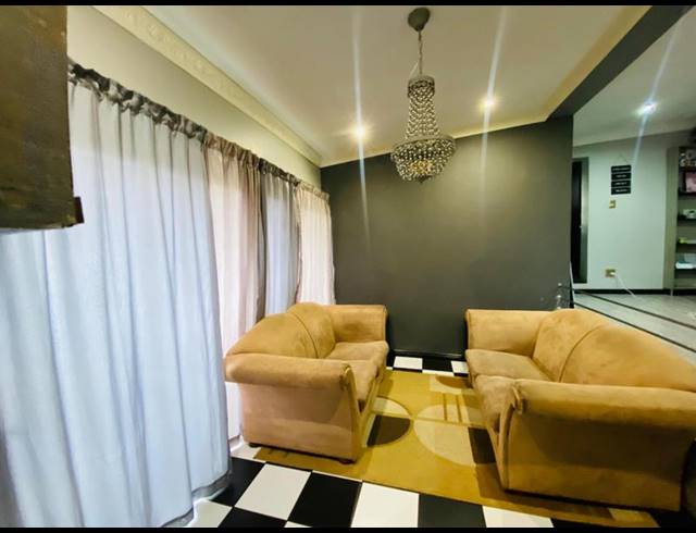 4 BEDROOM HOUSE FOR SALE IN PRIMROSE